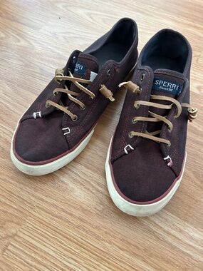 Sperry wine colored canvas Boat Sneakers